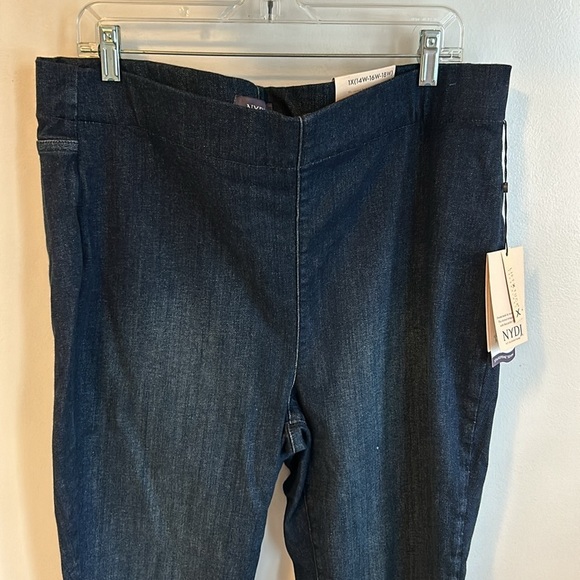 NYDJ Pull On Slim Bootcut Jeans - Picture 6 of 12